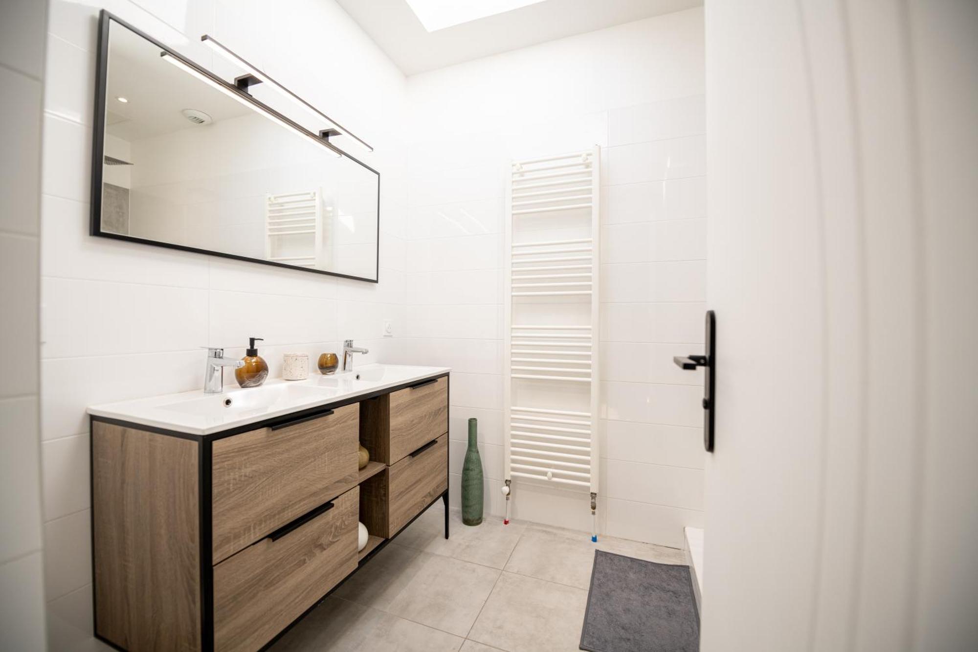 Kasa Madura - Duplex Au Calme Tout Equipe Saint-Etienne  Ngoại thất bức ảnh